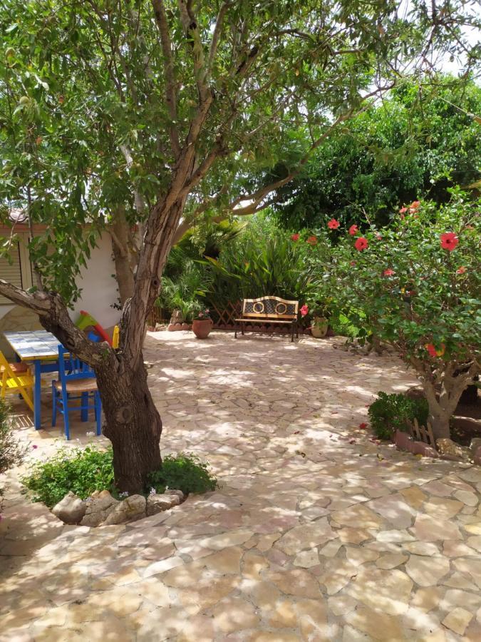 I Ciusiddi Bed & Breakfast Portopalo Di Capo Passero Exterior foto